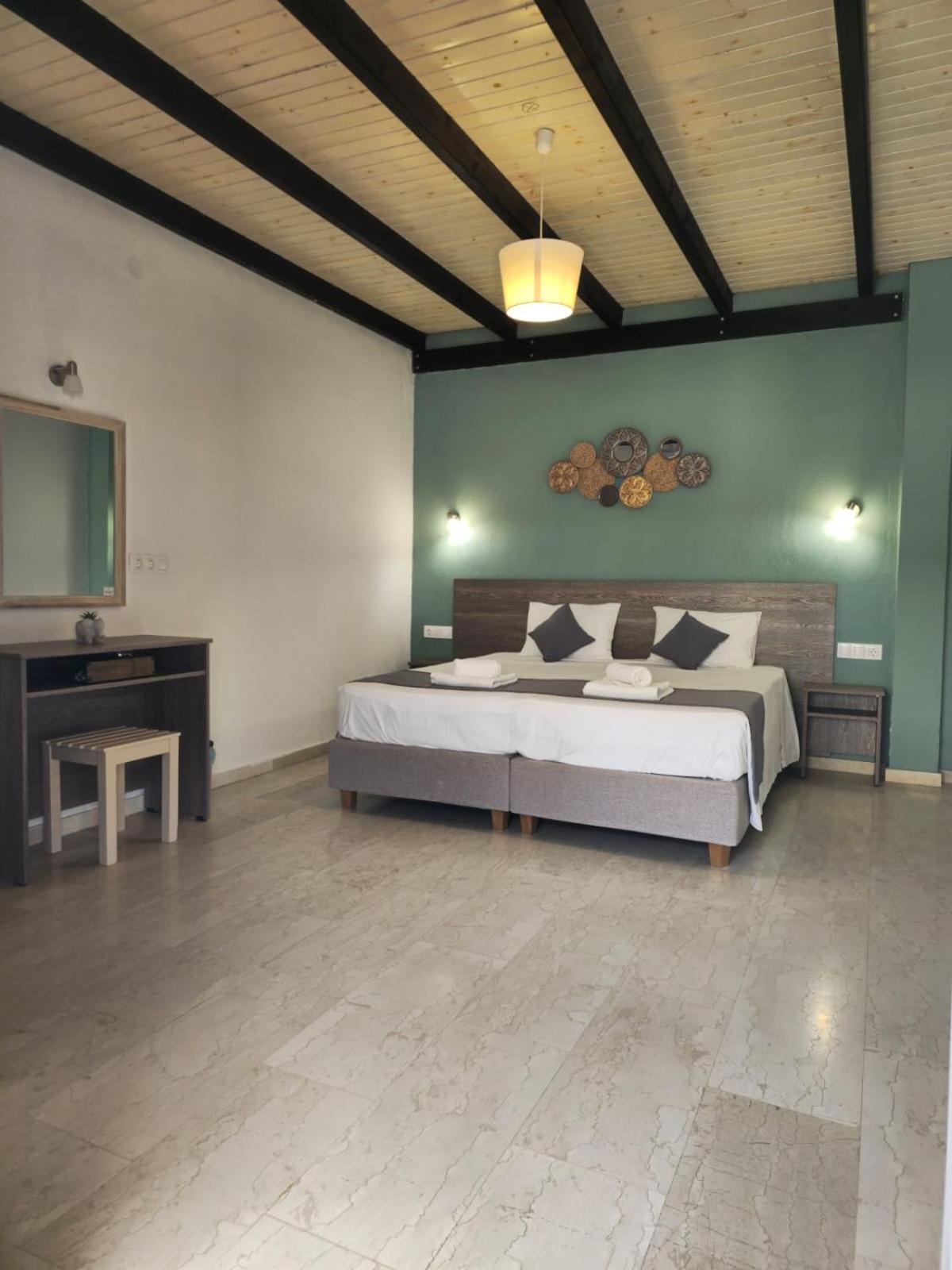 Gardelis Gardens Apartamento Benitses  Quarto foto